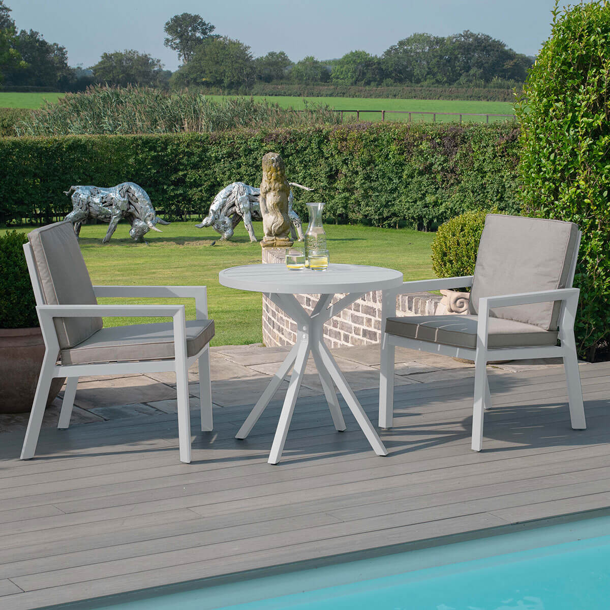 Maze Outdoor New York 3 Piece Bistro Set